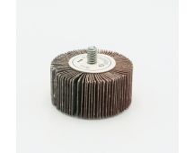 CATERPILLAR Threaded flap wheel 120 grit for surface cleaning.