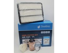 DONALDSON BRAND Liquid filter kit to suit Toyota Landcruiser 70 series model J70 with 4.5L V8 diesel. Part No X902750